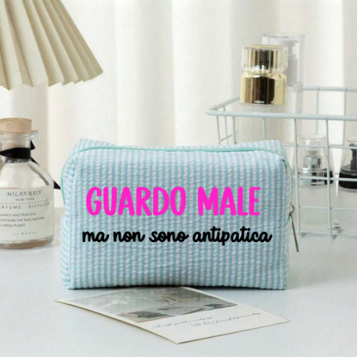 Pochette "guardo male ma non sono antipatica"