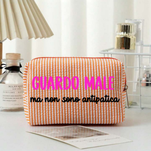 Pochette "guardo male ma non sono antipatica"
